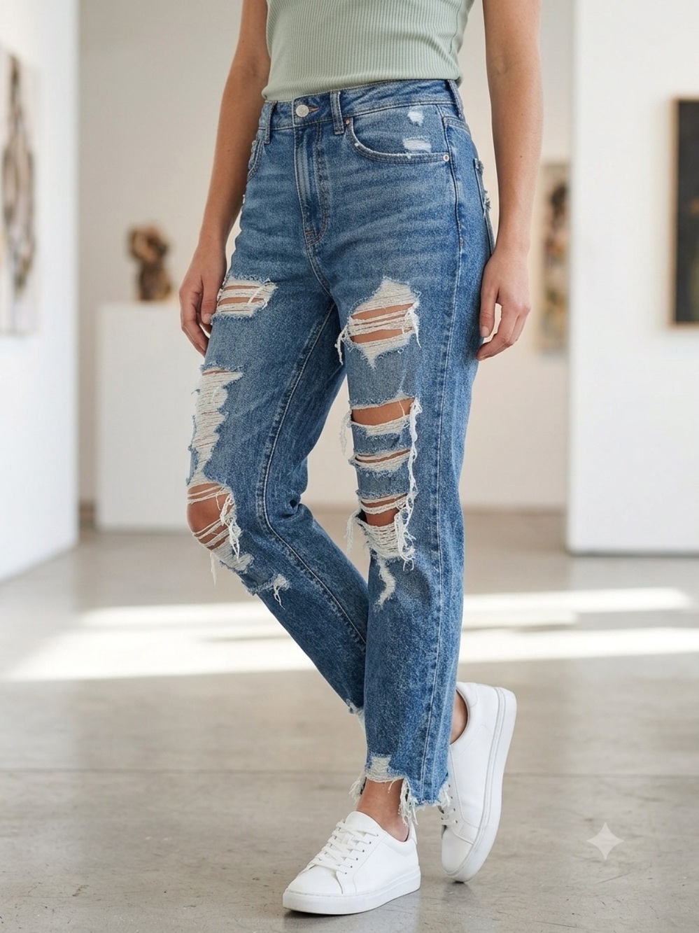 American Eagle Mom Jeans Front and Back Ripped Size 4